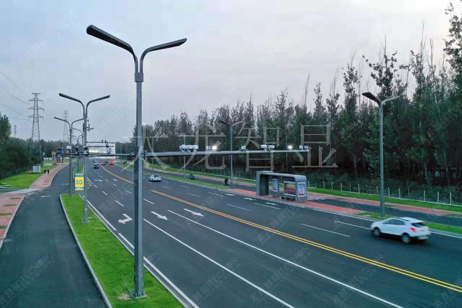 LED燈桿屏-LED顯示屏-太龍智顯 (1).jpg LED燈桿屏-LED顯示屏-太龍智顯 (1).jpg