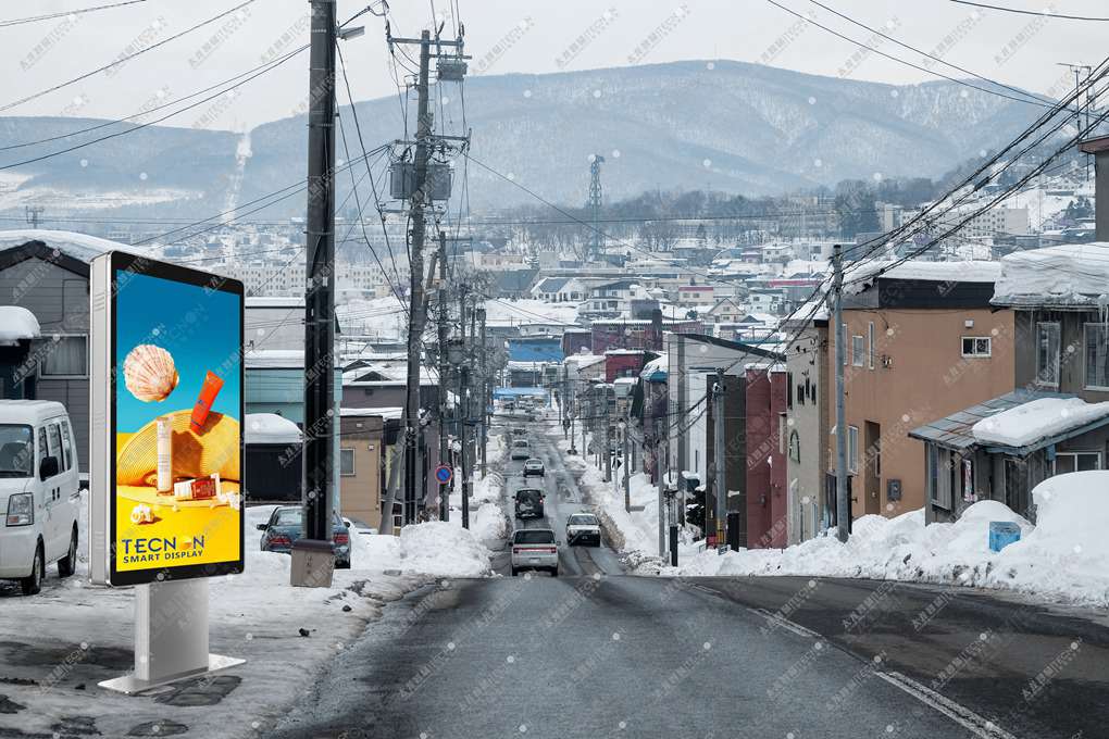 戶外液晶廣告機(jī)-智能LED廣告機(jī) (7).jpg 戶外液晶廣告機(jī)-智能LED廣告機(jī) (7).jpg